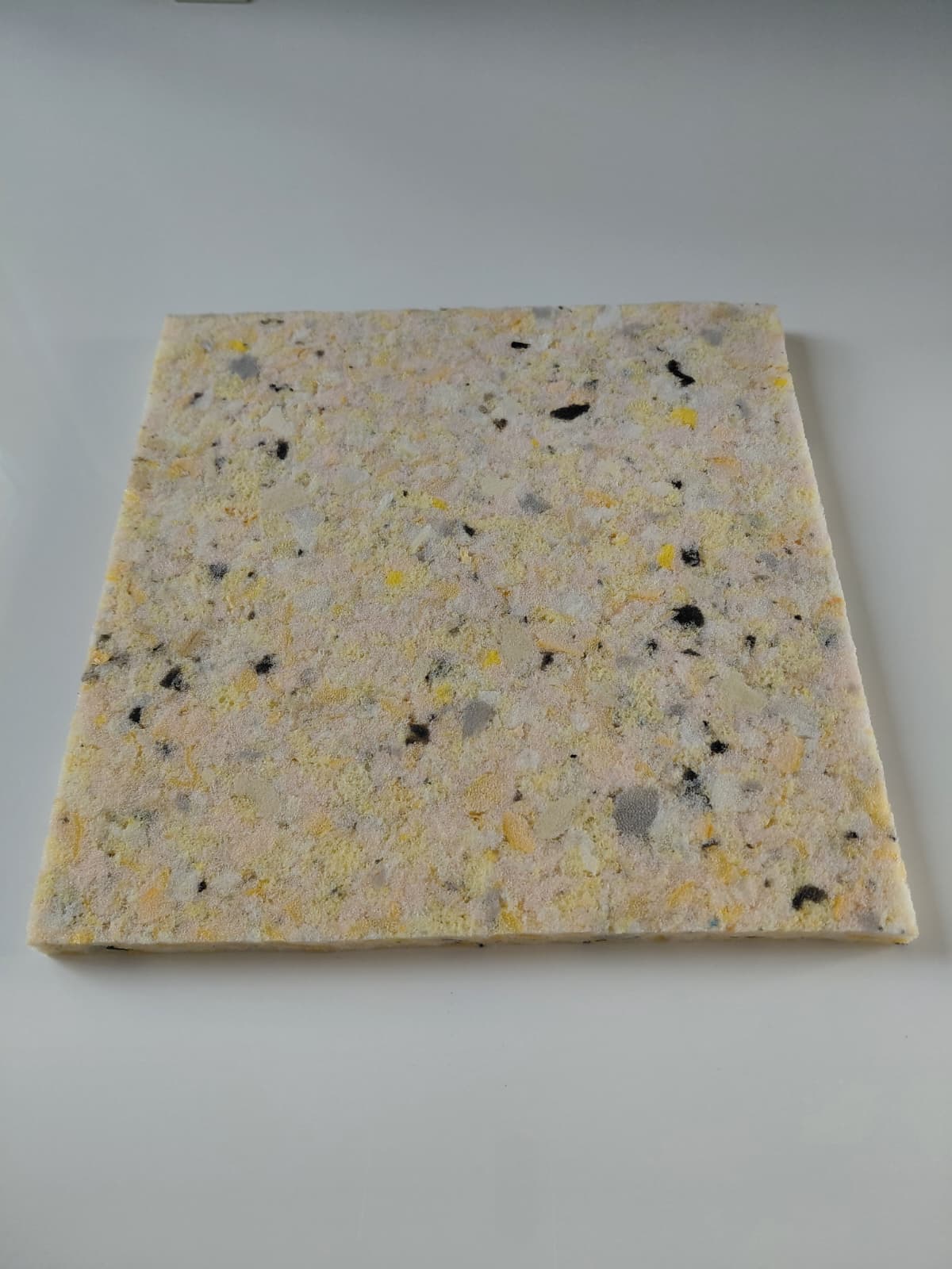 material-spuma-fonoabsorbanta-grila-exterioara-ventilatie-cu-recuperare-de-caldura-reabilitari